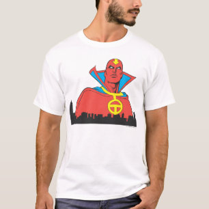 Camiseta Red Tornado Detrás De Cityscape