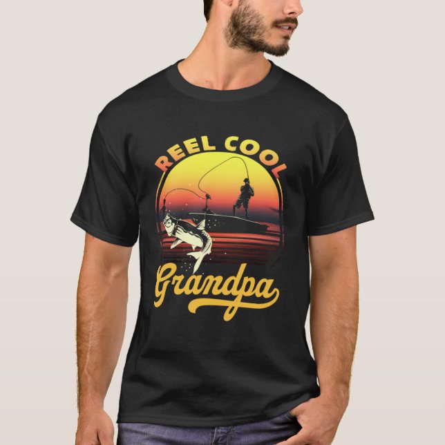 Camiseta Reel Cool Grandpa Fishing Papa (Anverso)