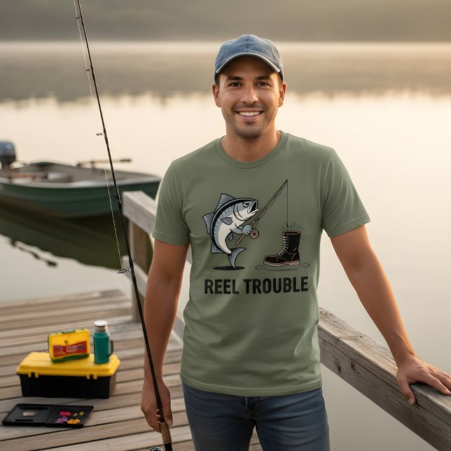 Camiseta Reel Trouble – Funny Fishing Cartoon Design (Subido por el creador)