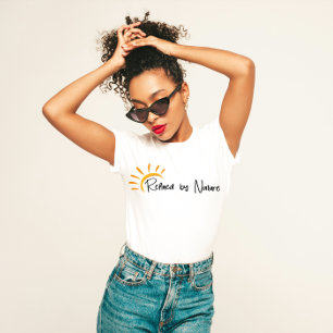 Camiseta "Refinado por la naturaleza" Minimalista