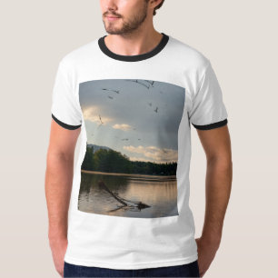 Camiseta Reflejos del mañana: Naturaleza junto al lago