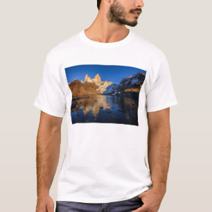Camiseta Reflexión de Fitz Roy en la salida del sol