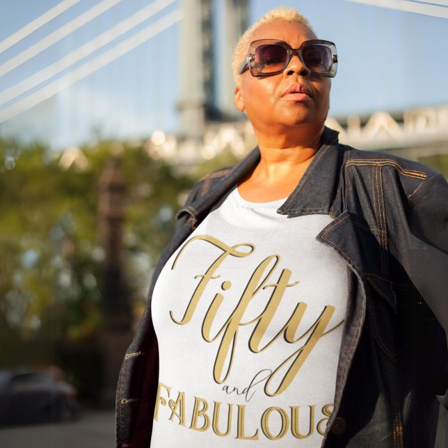 Camiseta Regalo de 50 años y fabuloso para mujeres (Subido por el creador)