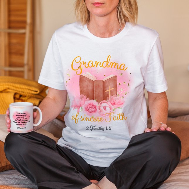 Camiseta Regalo de abuela cristiana con cita de la Biblia (Subido por el creador)