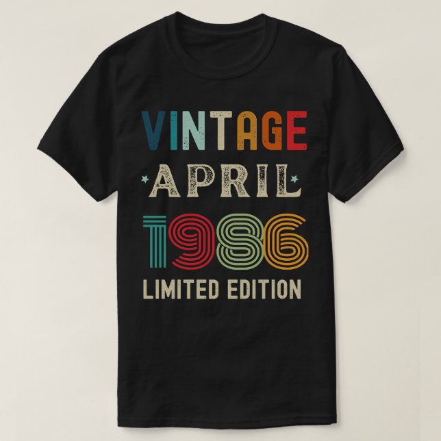 Camiseta Regalo de cumpleaños de abril 18 (Diseño del anverso)