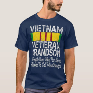 Camiseta Regalo de nieto veterano de familia militar de EE.