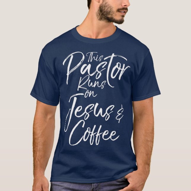 Camiseta Regalo del pastor de la iglesia que dice que este  (Anverso)
