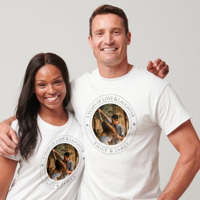 Camiseta Regalos de aniversario personalizados - Pareja Per (Personalized Anniversary Gifts - Custom Couple T-Shirt)
