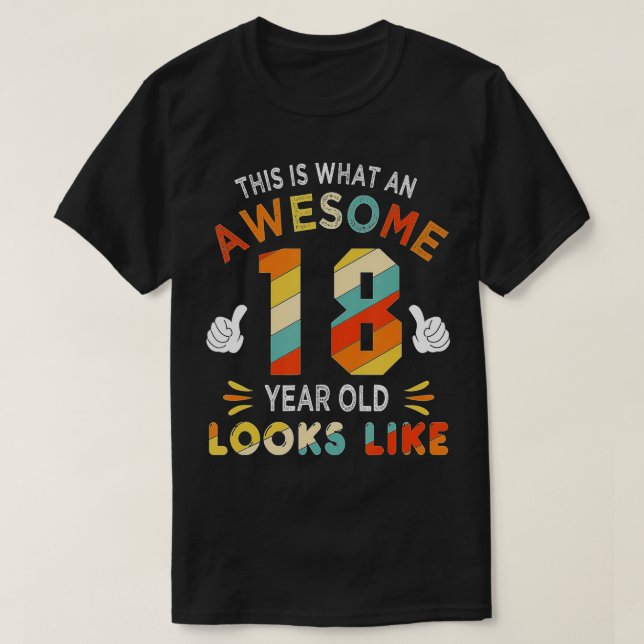 Camiseta Regalos de cumpleaños por 18 años sorprendentes (Diseño del anverso)