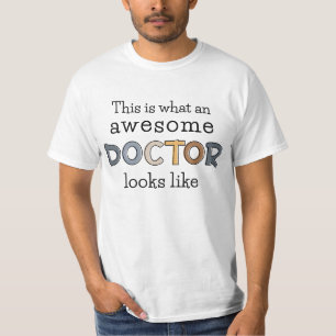Camiseta Regalos para médicas divertidos   Impresionante Mé
