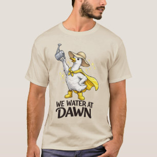 Camiseta Regamos al amanecer Cute Gardening Silly Goose mem