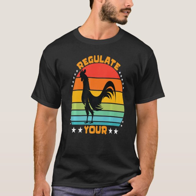 Camiseta Regular tu atardecer retro de gallo de pollo (Anverso)