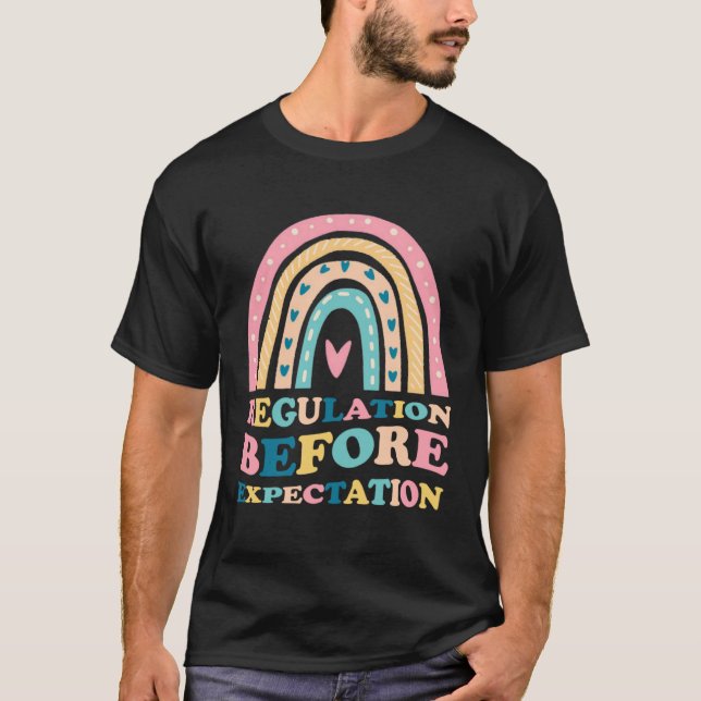 Camiseta Regulation Before Expectation Retro Neurodiversity (Anverso)