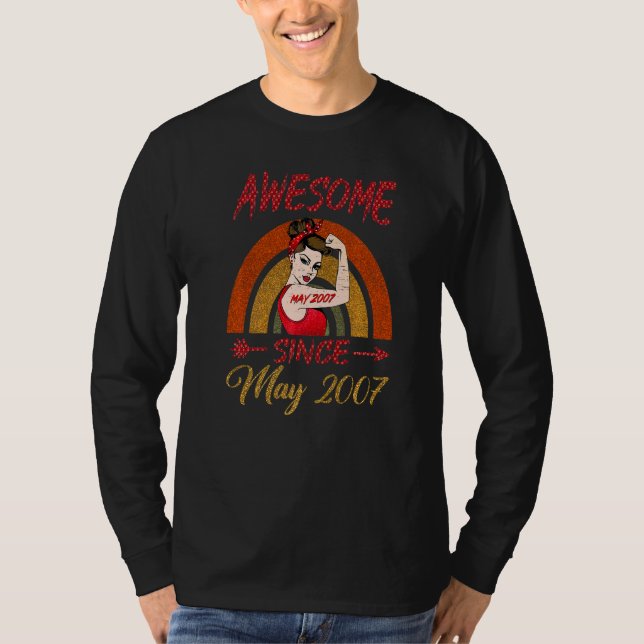 Camiseta Reina de cumpleaños número 15 desde el arcoiris de (Anverso)