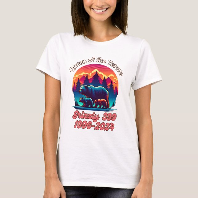 Camiseta Reina de los tetones grizzly 399 tributo 1996-2024 (Anverso)