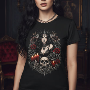 Camiseta Reina gótica oscura con calavera y velas