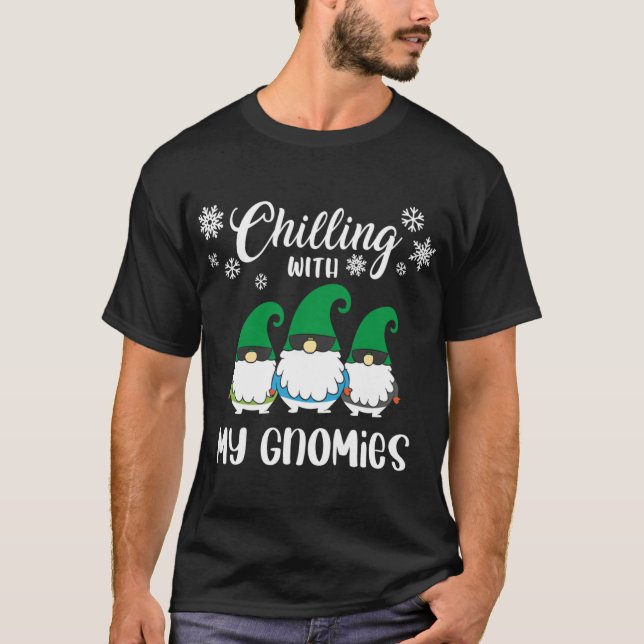 Camiseta Relajándome con mis gnomitos Navideños Gnomos dive (Anverso)