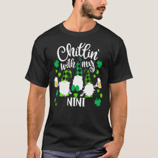 Camiseta Relajándome con mis gnomos del jardín del día de S