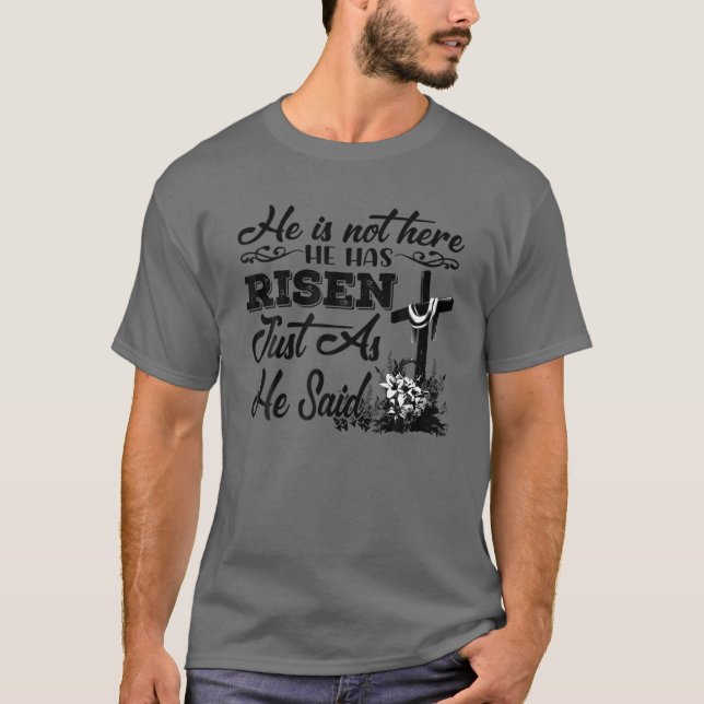 Camiseta Religión Cristiana No Está Aquí, Ha Crecido Igual  (Anverso)