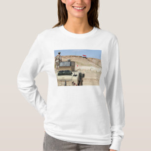 Camiseta Relojes de un instructor como soldado iraquí del