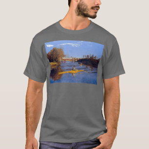 Camiseta Remando a un río en una sola barrera