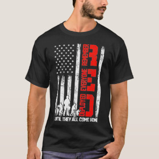 Camiseta Remember Everyone Veteran Deployed RED Friday (2) 