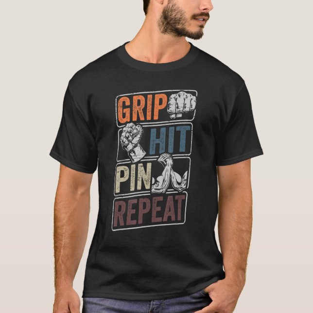 Camiseta Repetición de pinza de agarre - Hombres de lucha d (Anverso)