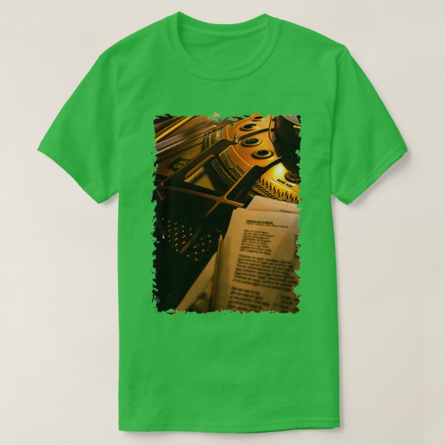 Camiseta Representando en el piano (Diseño del anverso)