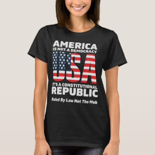 Camiseta República Constitucional Gobernada Por La Ley No P