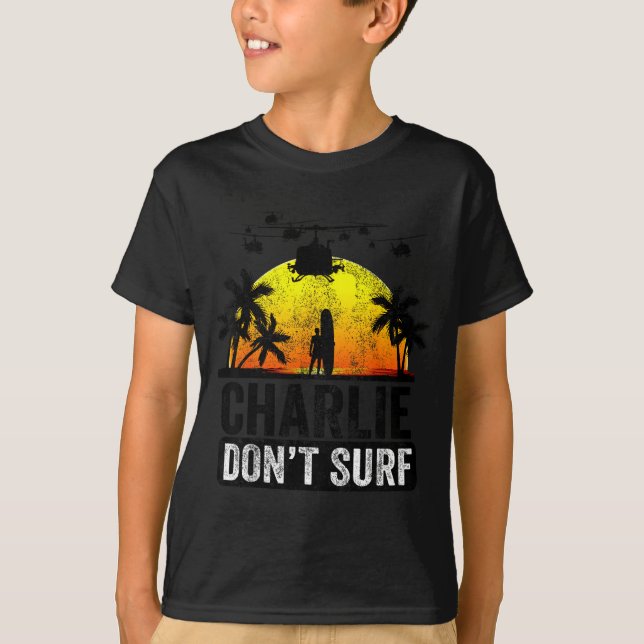 Camiseta Rertro Vintage Charlie Dont Surf  (Anverso)