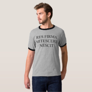 Camiseta Res Firma Mitescere Nescit