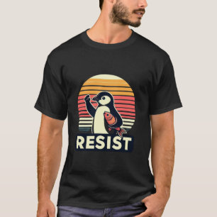 Camiseta Resista al pingüino retro Sunset Funny protesta co