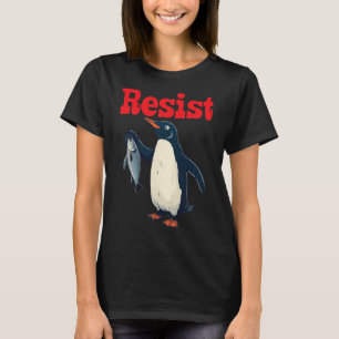 Camiseta Resiste Pingüino Sosteniendo Pez Protesta Divertid
