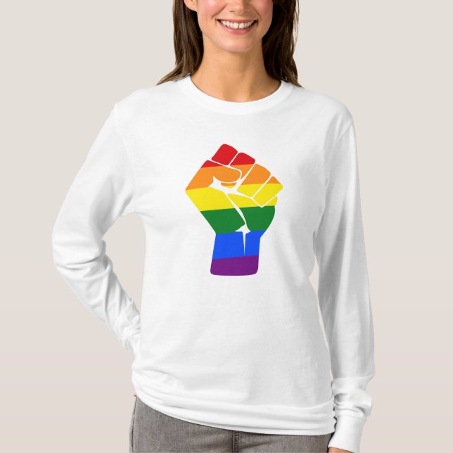 Camiseta #Resistimos el arcoiris LGBT levantado protesta (Anverso)