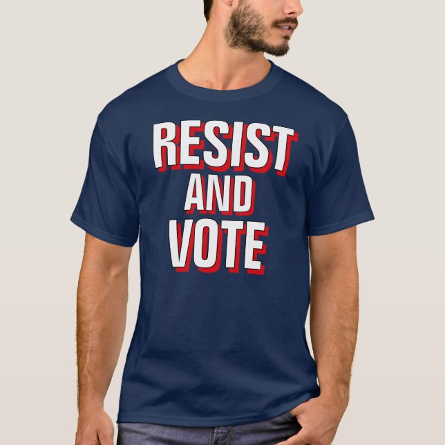 Camiseta Resistir Y Votar - La Lucha Contra Trump Contra La (Anverso)