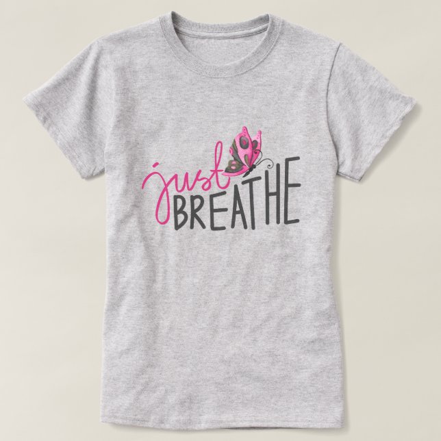 Camiseta Respira con mariposa rosa y gris (Diseño del anverso)