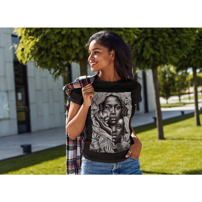 Camiseta Resumen negro y blanco de mujeres afroamericanas (Subido por el creador)