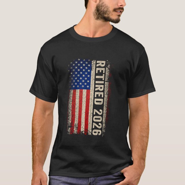 Camiseta Retired 2026 Not My Problem Anymore American Flag  (Anverso)