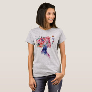 Camiseta Retrato de mujer floral en acuarela con rosas y Bu