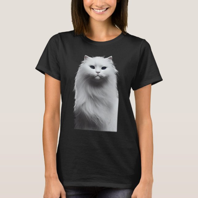 Camiseta Retrato De Un Gato De Cabello Blanco Finamente Det (Anverso)