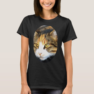 Camiseta Retrato Mascota realista de gato calico de ojos am