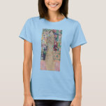 Camiseta Retrato póstumo de Ria Munk por Gustav Klimt<br><div class="desc">Retrato póstumo de Ria Munk (1918) por Gustav Klimt es un retrato de arte fino de la época victoriana. La joven mujer en el retrato es Maria Munk que se suicidó el 28 de diciembre de 1911, después de que el escritor Hanns Heinz Ewers cancelara su compromiso. Mientras trabajaba en...</div>