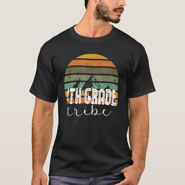 Camiseta Retro 4th Grade Tribe Fourth Grade Back To School  (Anverso)