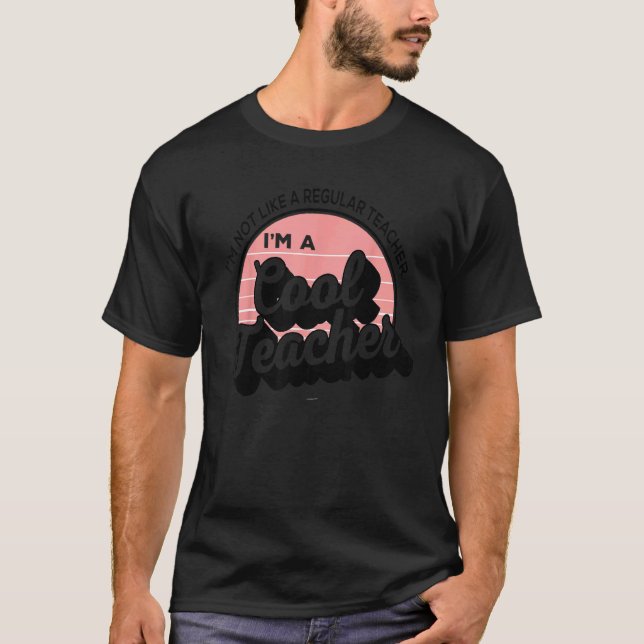 Camiseta Retro 70s No Como Un Profesor Normal Soy Genial Pr (Anverso)