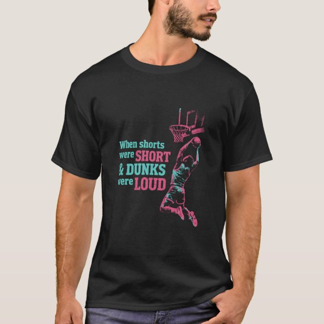 Camiseta Retro 80s Style Basketball Dunk Illustration (Anverso)