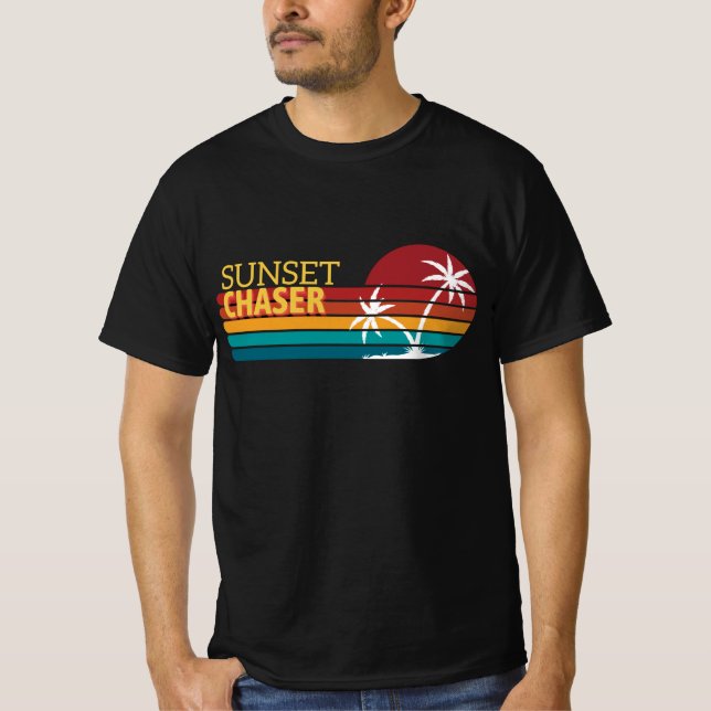 Camiseta Retro 80s Sunset Chaser Tropical Palm Trees (Anverso)