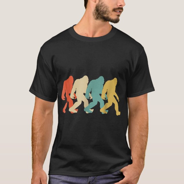 Camiseta Retro Bigfoot Walking Silhouette Design (Anverso)