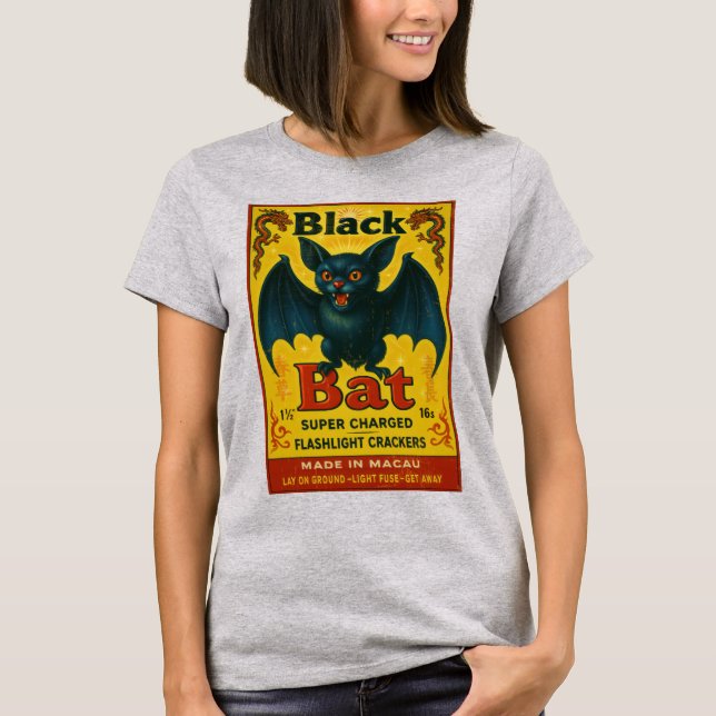 Camiseta Retro Black Bat Macau Firecracker (Anverso)