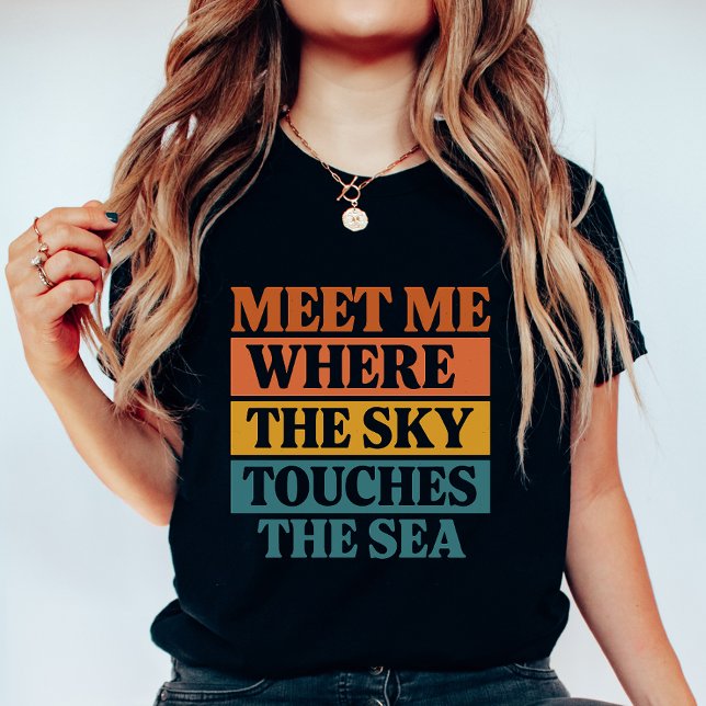 Camiseta Retro Block “Sky Touches the Sea”, Summer Vacation (Subido por el creador)