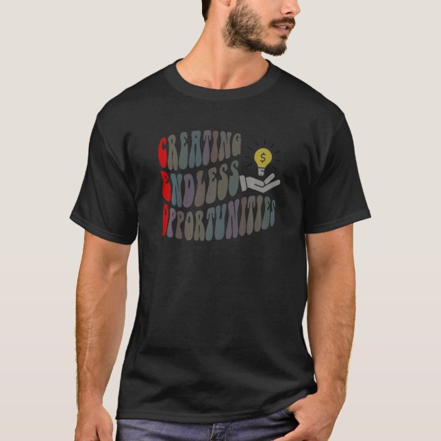 Camiseta Retro CEO Groovy CREATING ENDLESS OPPORTUNITIES Mo (Anverso)